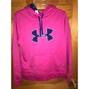 Pink underarmour sweatshirt